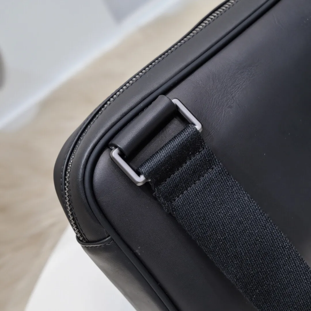 All categories 💚 Top version men’s bags 💚 BV 2024 new BV crossbody bag